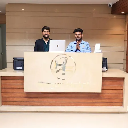 Sagar Hotel Just 5 Min From Golden Temple-3
